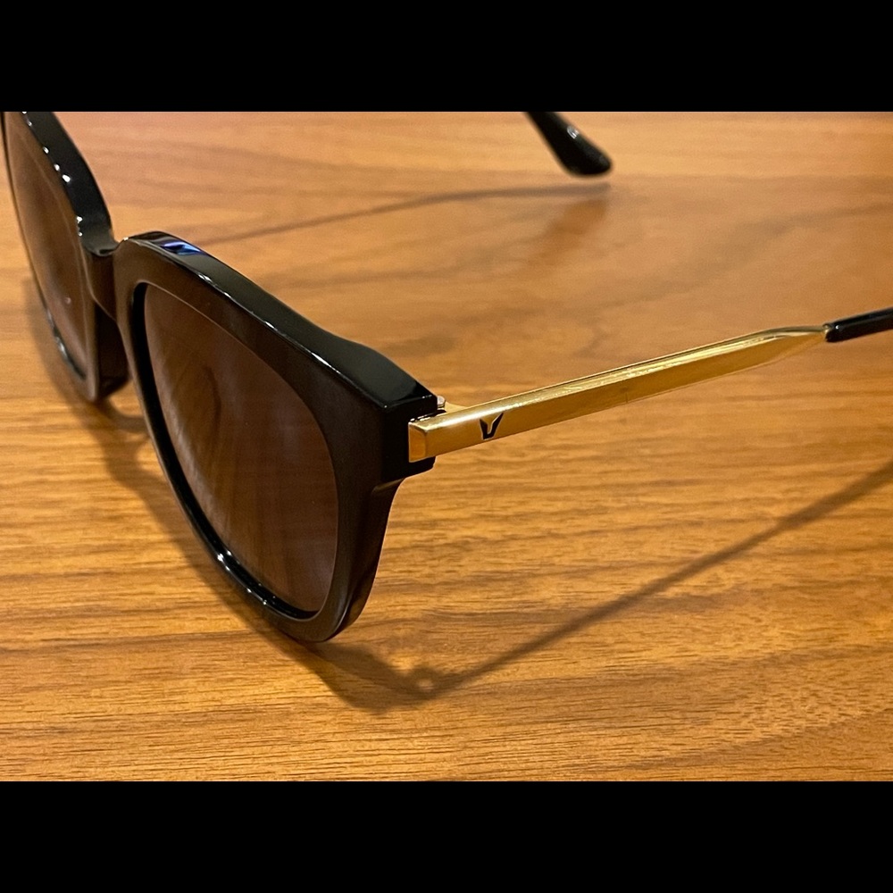 Gentle Monster Absente 01 Oversized Black Sunglasses w/ Case - Picture 7 of 8